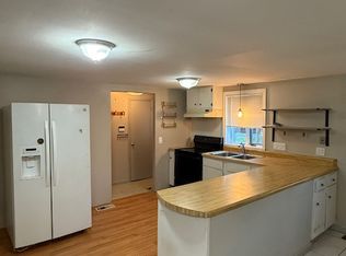 33 Lake Rd, Enfield, CT 06082