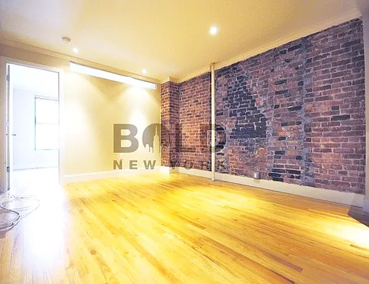 Rented by Bold New York | media 25