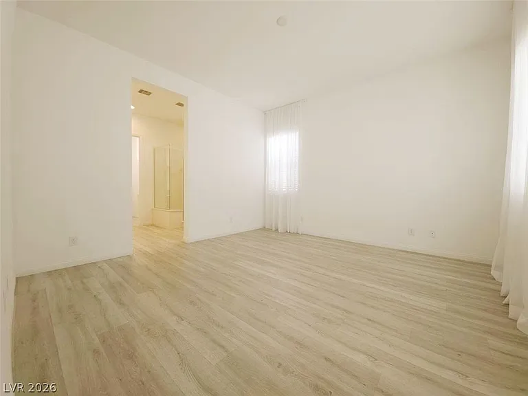 7562 Desert Rhyolite St — Photo 10
