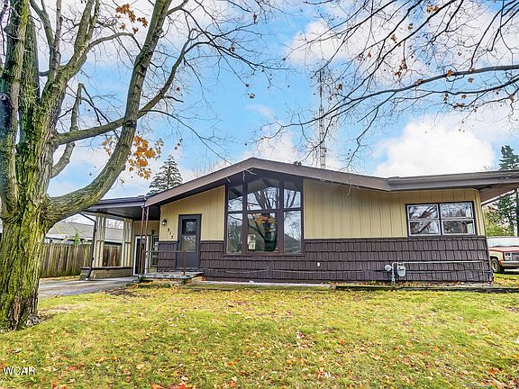 4th image of 215 Spencer Dr