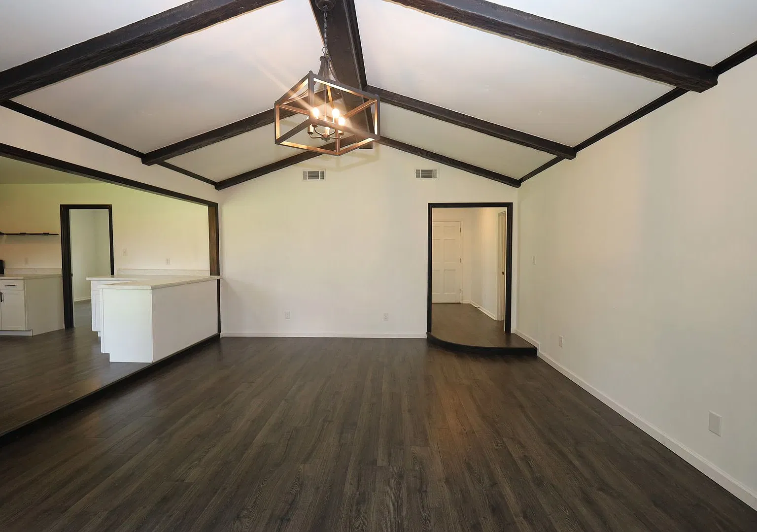 2208 Northwood Circle — Photo 4