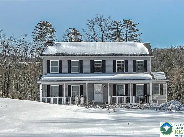 77 Sky High Ln, New Ringgold, PA 17960