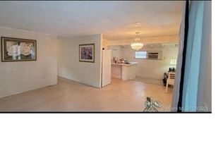 1331 NW 112th St, Miami, FL 33167