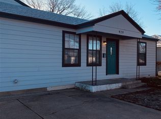 929 Riviera Dr, Ponca City, OK 74601