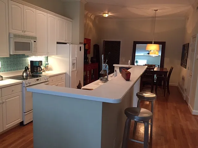 2 bed, 1218 sqft, $3,600 — Photo 4