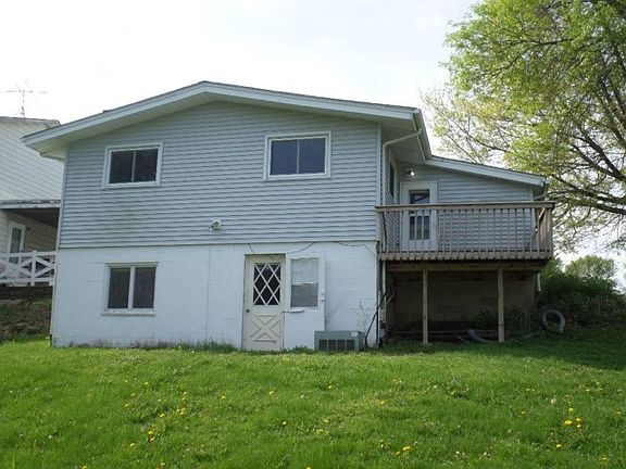 2nd image of 315 E Elm St