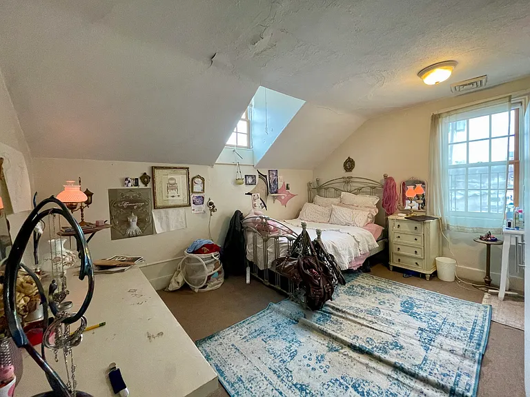 375 Thayer St #1 — Photo 18