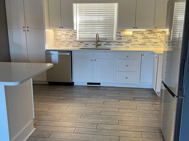 19 Beach Blvd — Photo 3