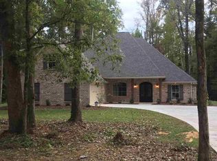 156 Mount Helm Rd, Brandon, MS 39047