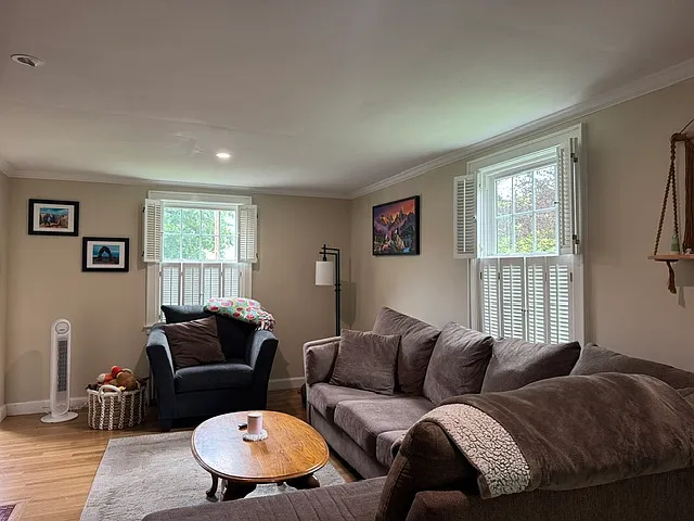 180 Washington Rd — Photo 15