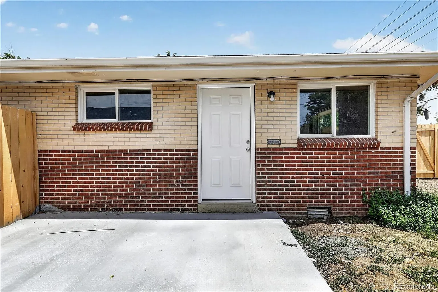 3 bed, 1000 sqft, $2,200 — Photo 4