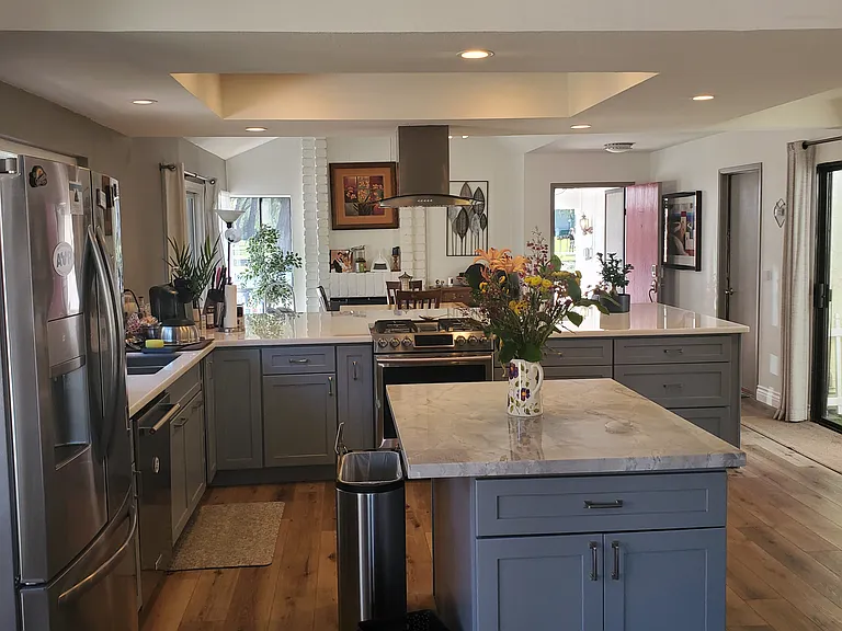 3142 Manistee Dr — Photo 3