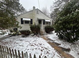 3 Roedle Dr, Scituate, RI 02831