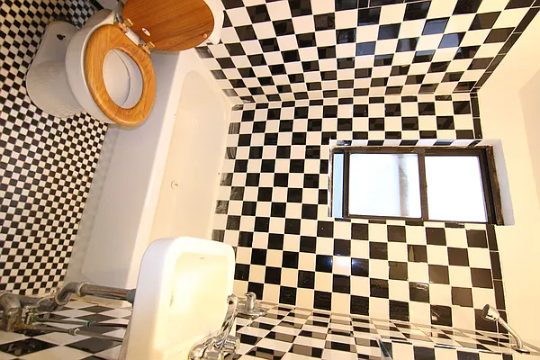 Rented by Crosstown Apartments NYC | media 90