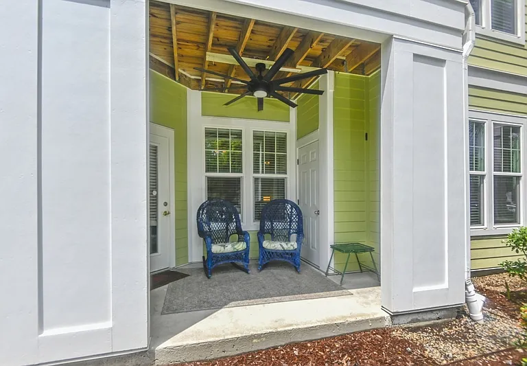 1811 Chatelain Way #1 — Photo 1