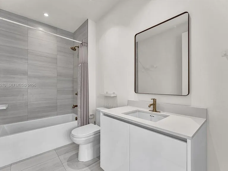 2655 S Bayshore Dr #1206 — Photo 16