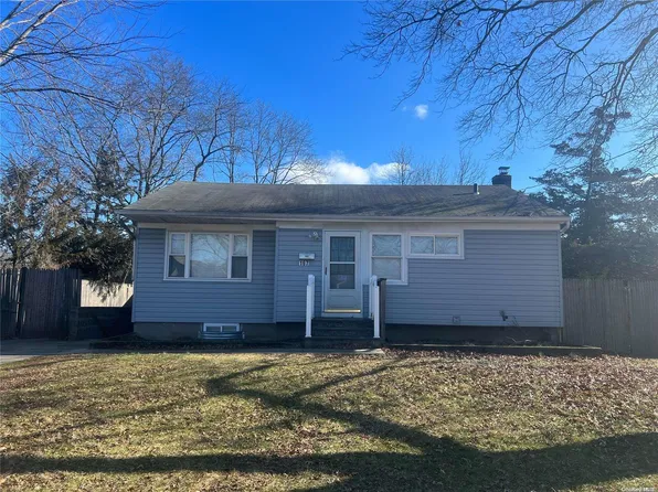 167 Charter Oaks Avenue, Brentwood, NY 11717