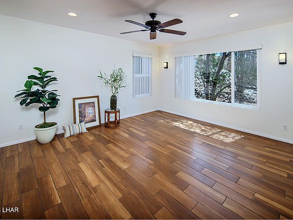 5th image of 3077 Maracaibo Dr