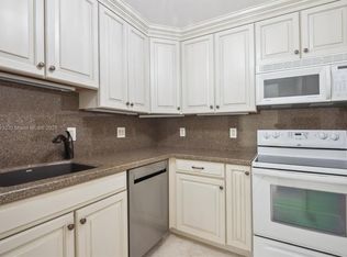 6505 Bay Club Dr APT 3, Fort Lauderdale, FL 33308