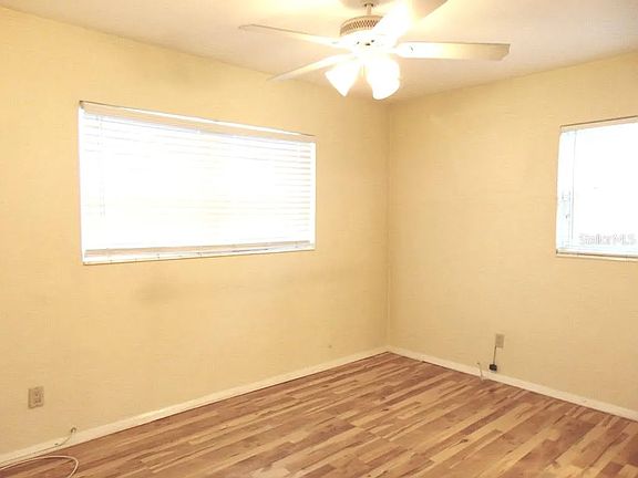 5th image of 1600 74th Ave N