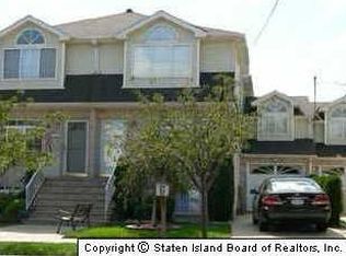 148 Sharrotts Rd, Staten Island, NY 10309