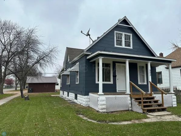 503 8th St N, Breckenridge, MN 56520