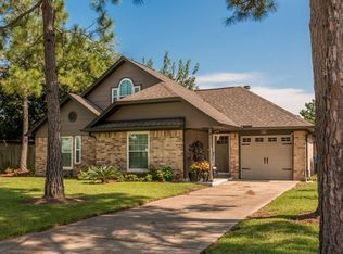 5215 Winding Brook Dr, Dickinson, TX 77539