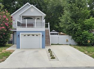 714 N Warfield Ave, Wildwood, FL 34785