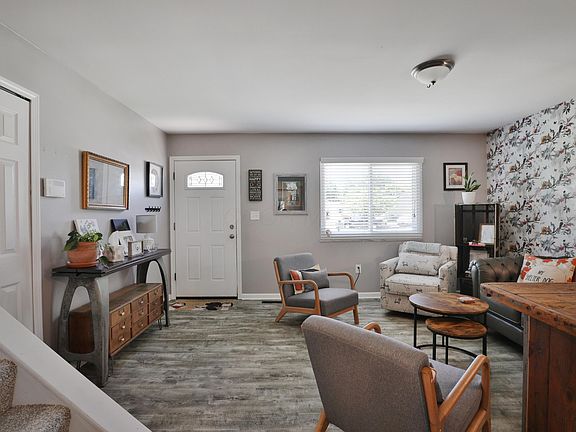 5th image of 2055 Flanders Ct