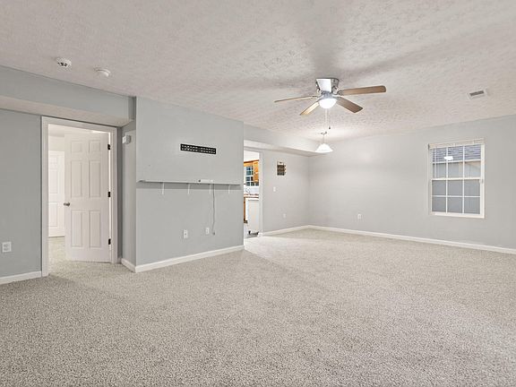 4th image of 420 Westgate Dr