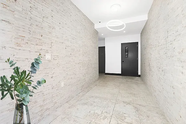 Rented by Compass | media 17