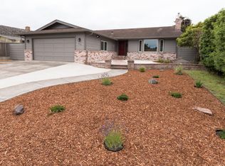 200 Azalea Cir, Fort Bragg, CA 95437