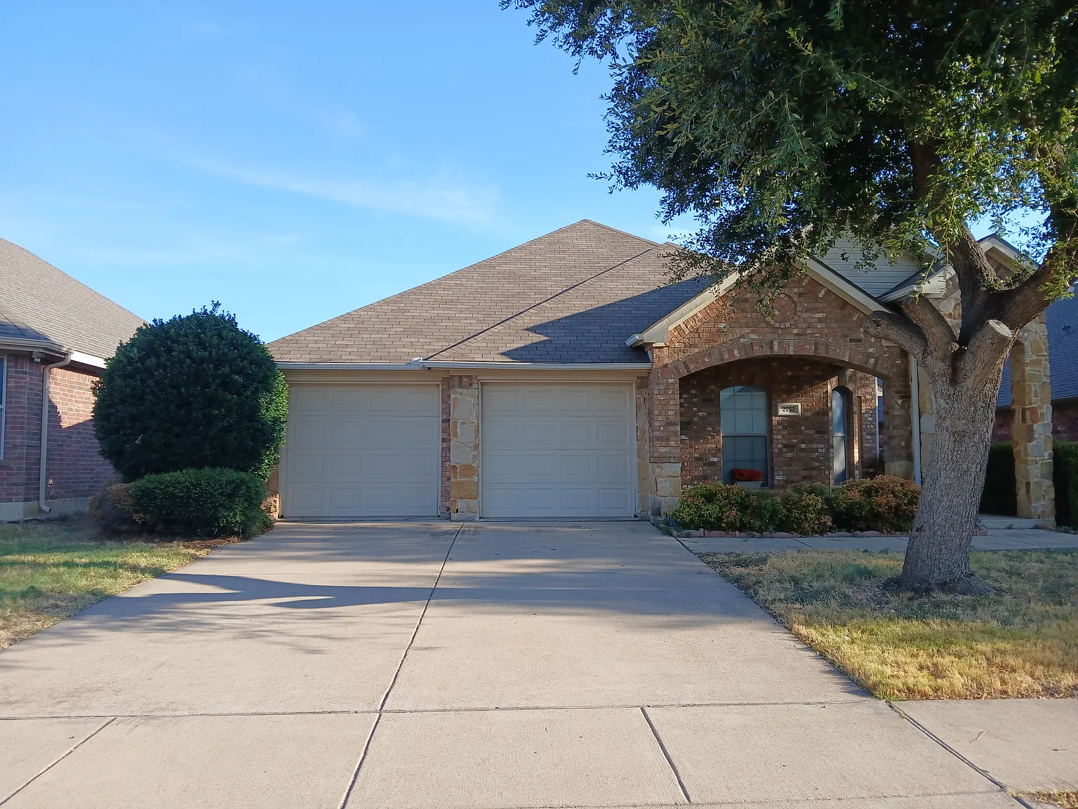 4 bed, 1693 sqft, $2,000 — Photo 1