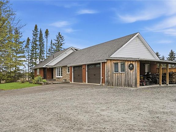 3rd image of 800 Hall Rd