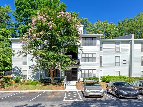 208 Summit North Dr NE #208, Atlanta, GA 30324