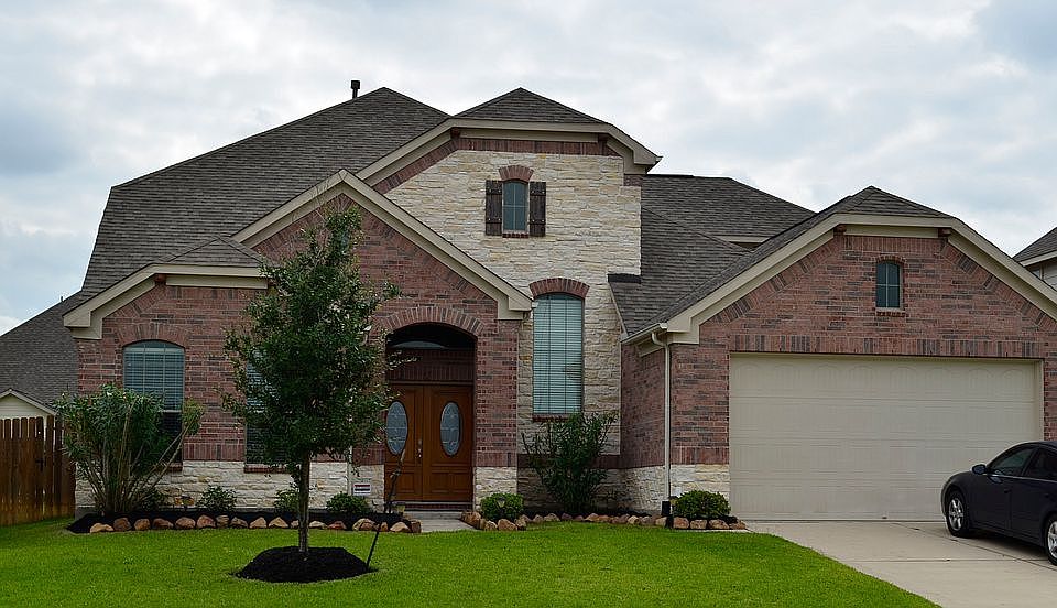1st image of 15307 Macy Dr