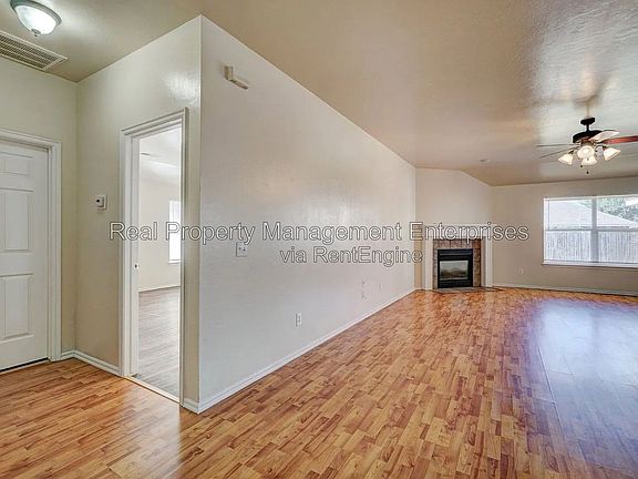 3rd image of 1921 NW 173rd St