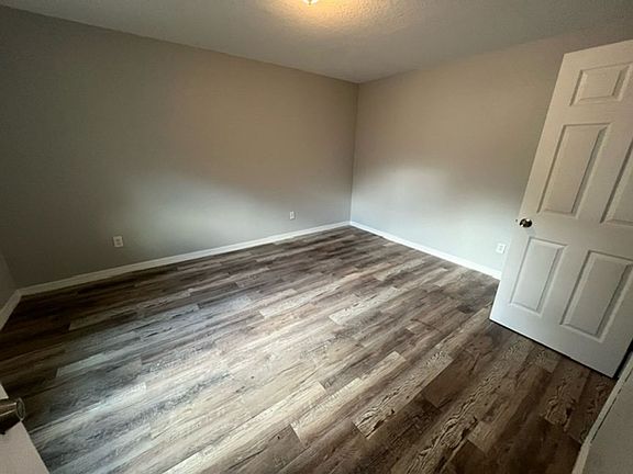 5th image of 701 Tropic St #A