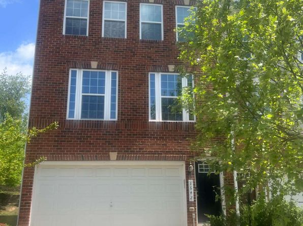 1642 Dorothy Ln