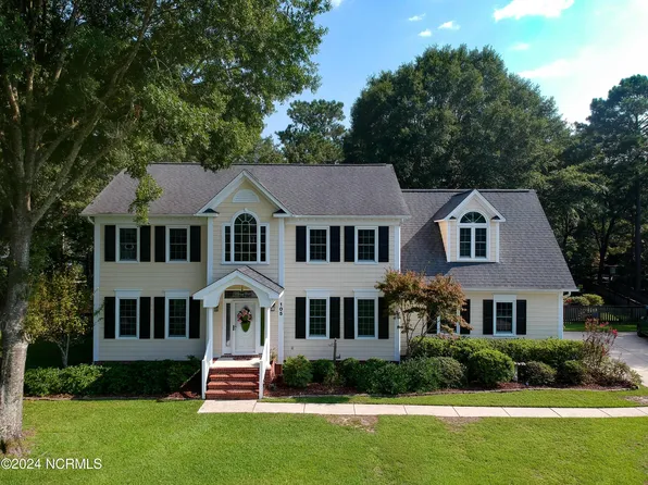 105 Whitby Court, Jacksonville, NC 28540