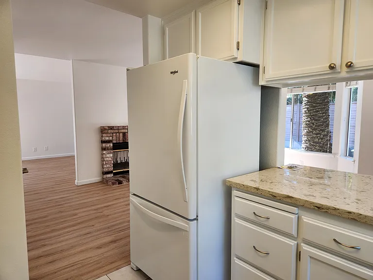 2179 Zinfandel Ave — Photo 8