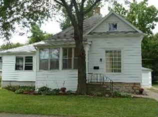 954 Oneida St, Joliet, IL 60435