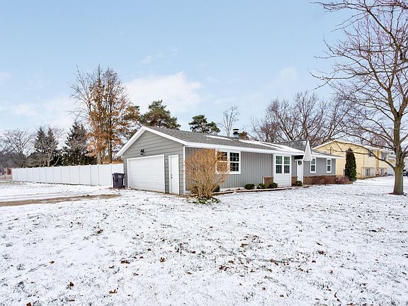4th image of 14416 Edmeer Dr