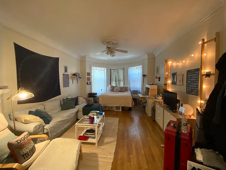 525 Beacon St #1 — Photo 3