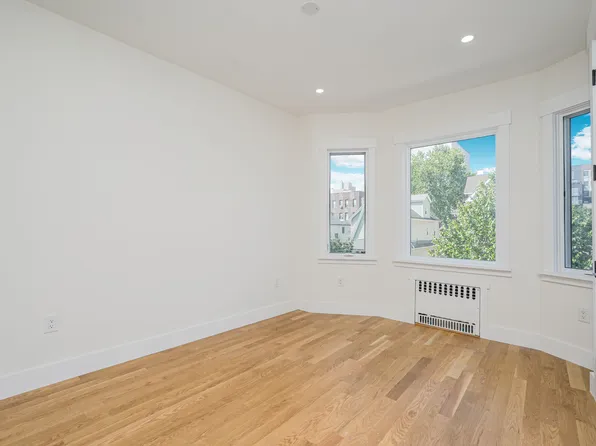 1753 East 21st Street image 26 of 49