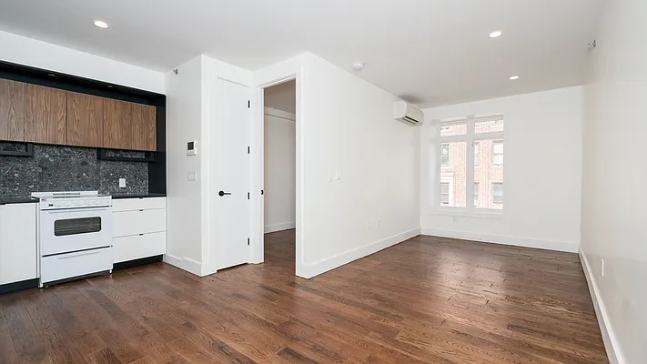 Rented by Nooklyn NYC LLC | media 9