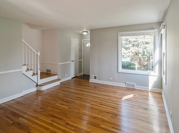 2nd image of 1414 N Harlem Ave APT A