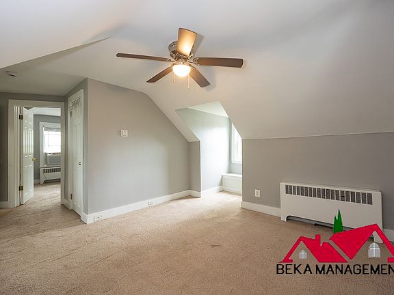 5th image of 928 Ottawa Ave #2