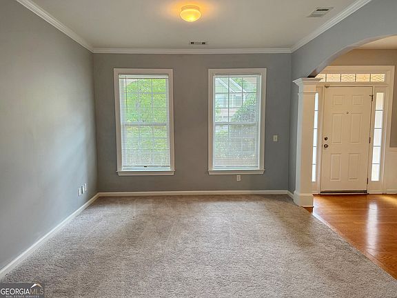 3rd image of 2513 Mockingbird Ln