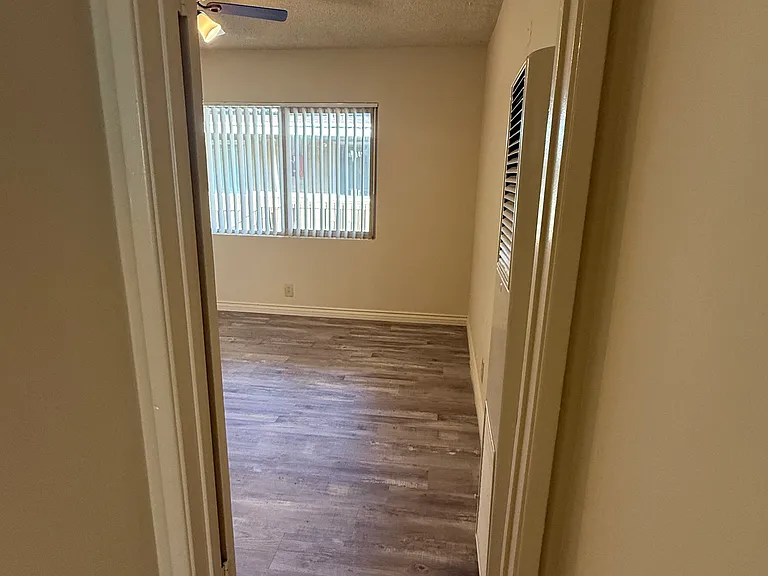 Village Glen Apartments — Photo 25